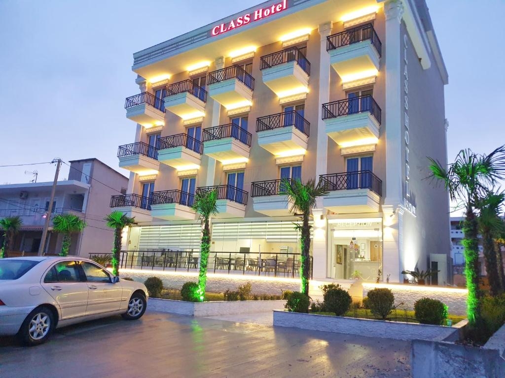 CLASS HOTEL 4* 